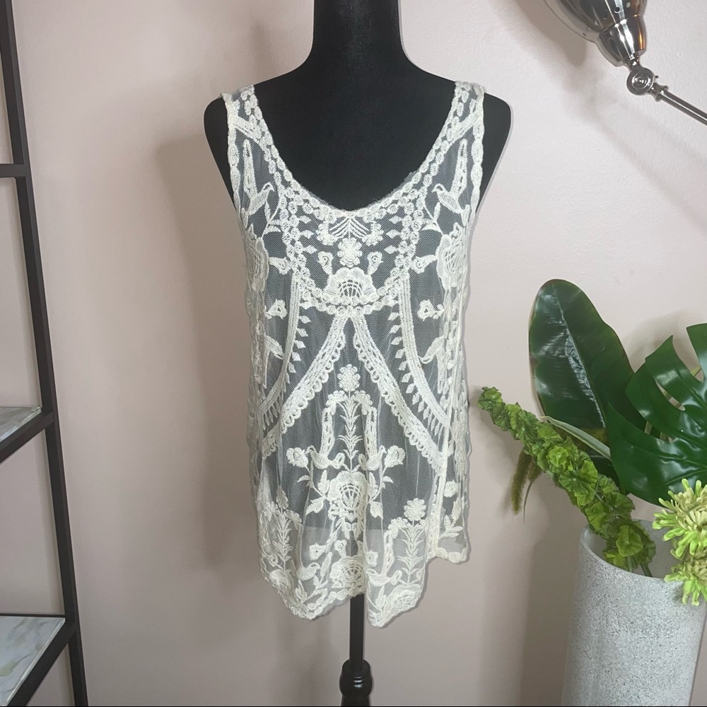 Sheer Floral Geometric Embroidered Scoopneck Lace Hallow-Out Tank Top